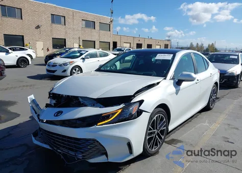 2025 Toyota Camry Xle из США, поврежденный, VIN 4T1DBADK0SU511499